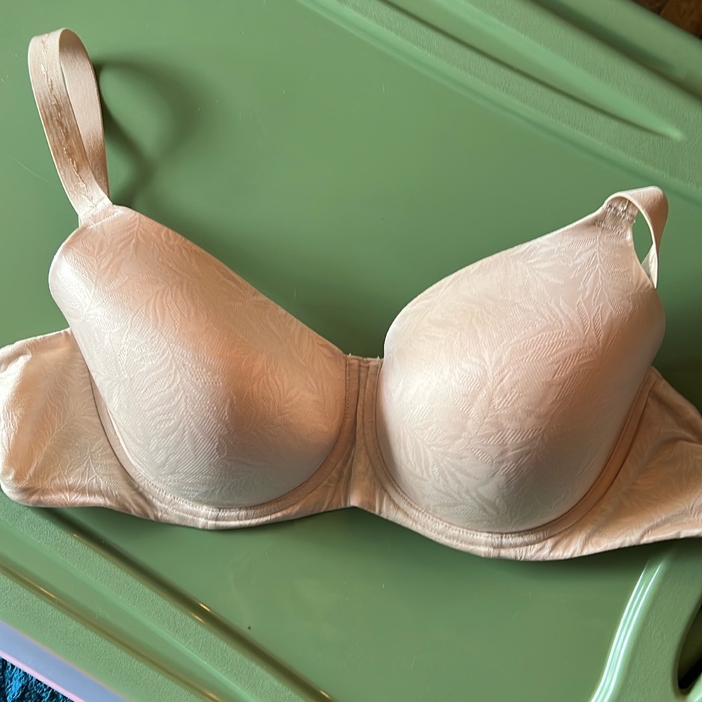Wacoal T-shirt bra, underwired, fab condition! 38DD / 38E